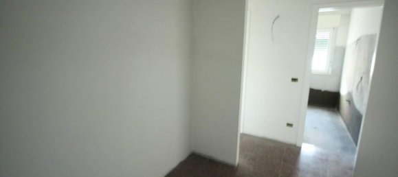 3-Zimmer Wohnung in Folignano, Italy, Nr. 119117 2