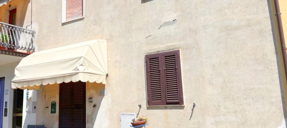 4-salle Maison de ville à Lucca, Italy No. 261574 2