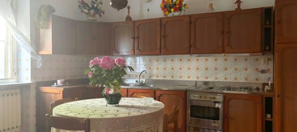 4-salle Maison de ville à Lucca, Italy No. 261574 8