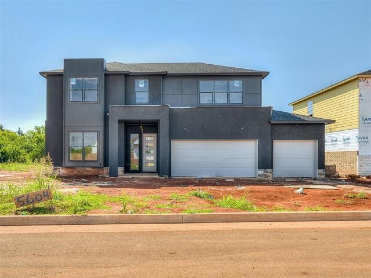 4 bedrooms House in Edmond, USA No. 382260