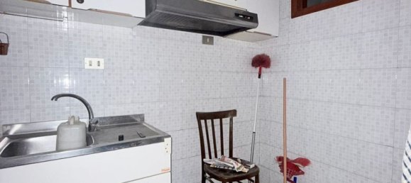 Casa de 4 divisões em Misilmeri, Italy N.º 82997 6