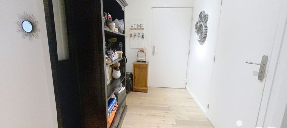 Apartamento de 2 dormitorios en La Garenne-Colombes, France No. 327122 10