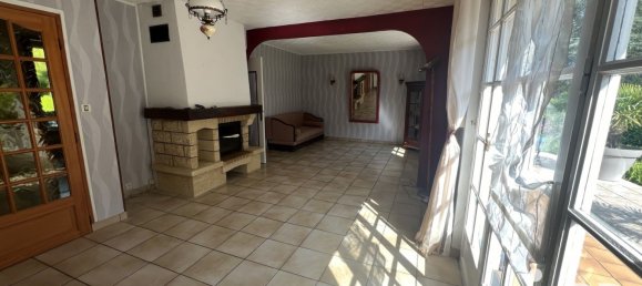 Дом с 3 спальнями в Ле Сюбдре, Франция № 64253 2