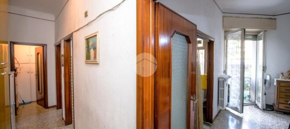 3 bedrooms Apartment in Milan, Italy No. 360727 7