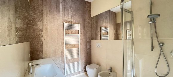 4غرفة شقة في Parma, Italy رقم 89288 5