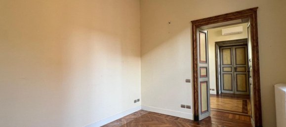 4غرفة شقة في Parma, Italy رقم 89288 17