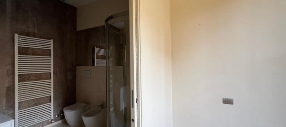 4غرفة شقة في Parma, Italy رقم 89288 19