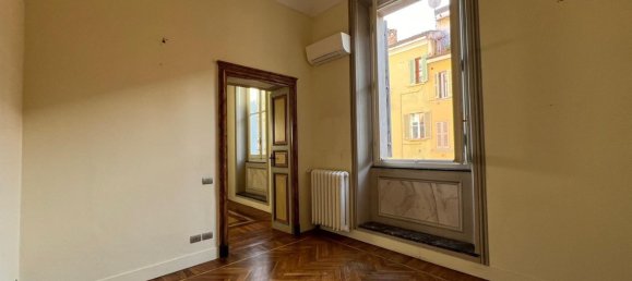 4غرفة شقة في Parma, Italy رقم 89288 11