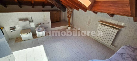 2 bedrooms Penthouse in San Fermo della Battaglia, Italy No. 381447 21