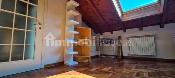 2 bedrooms Penthouse in San Fermo della Battaglia, Italy No. 381447 18