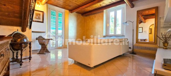 2 bedrooms Penthouse in San Fermo della Battaglia, Italy No. 381447 24