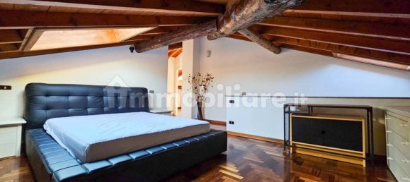 2 bedrooms Penthouse in San Fermo della Battaglia, Italy No. 381447 17