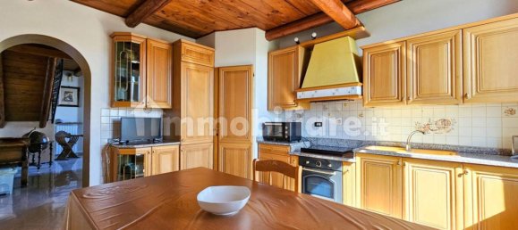 2 bedrooms Penthouse in San Fermo della Battaglia, Italy No. 381447 29