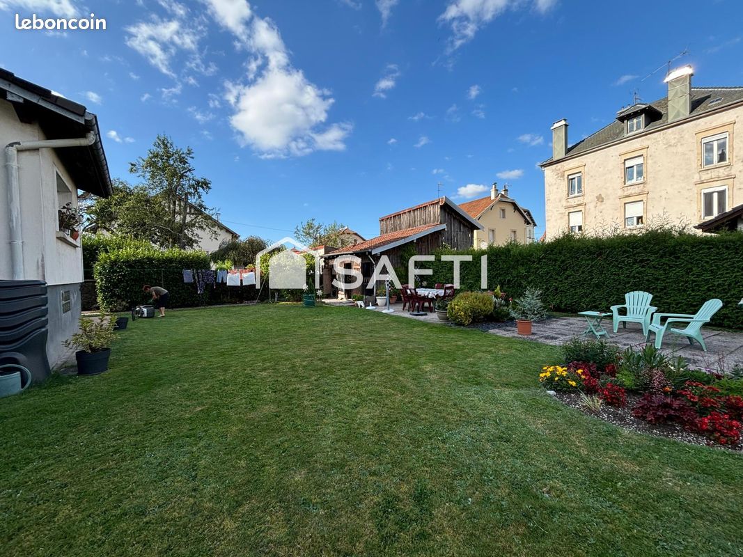 3غرفة شقة في Remiremont, France رقم 254701