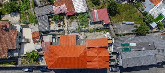 11 bedrooms Building in Guimaraes, Portugal No. 36449 2