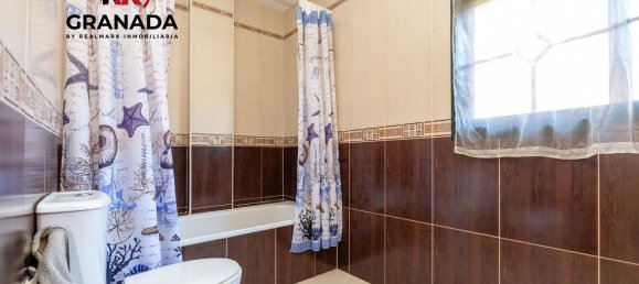 4 bedrooms House in Jun, Spain No. 94734 24