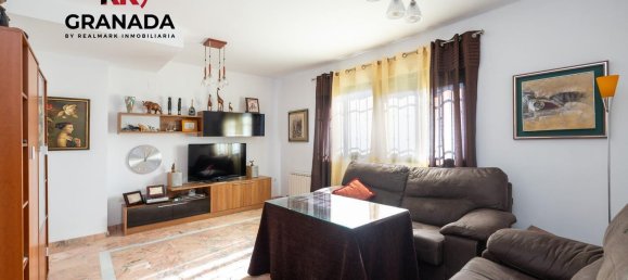 4 bedrooms House in Jun, Spain No. 94734 3