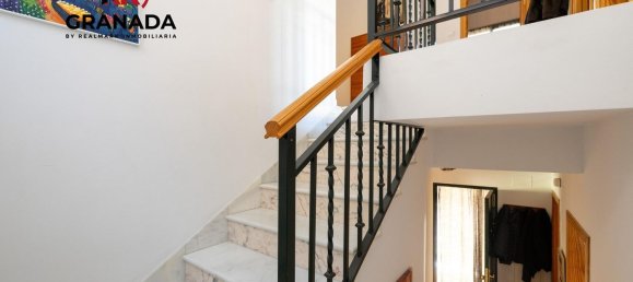 4 bedrooms House in Jun, Spain No. 94734 11