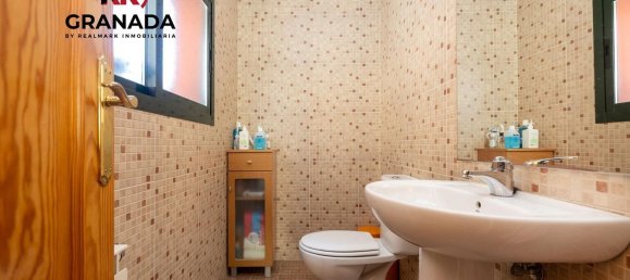 4 bedrooms House in Jun, Spain No. 94734 22