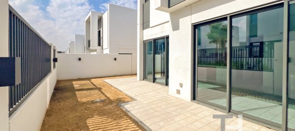 4 bedrooms Villa in Dubai Land, UAE No. 28898 19