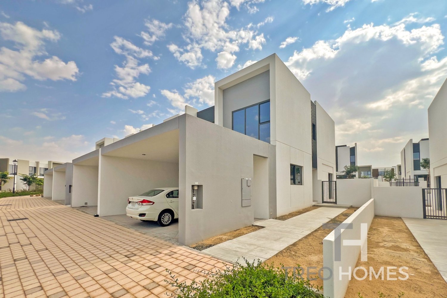 4 bedrooms Villa in Dubai Land, UAE No. 28898