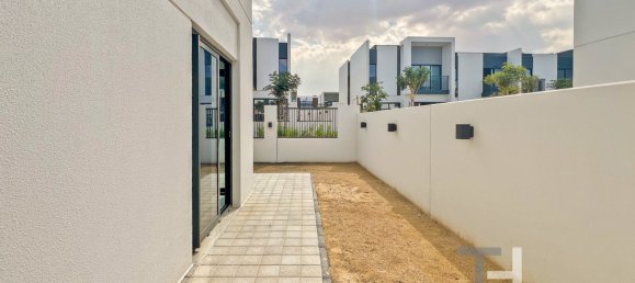 4 bedrooms Villa in Dubai Land, UAE No. 28898 20