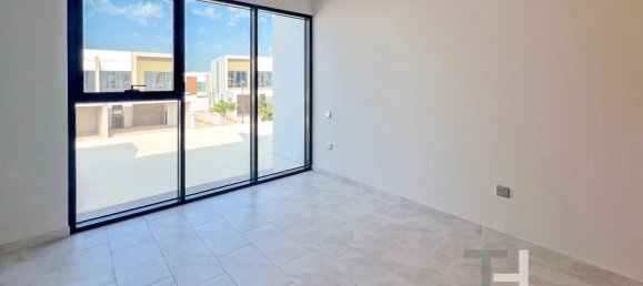 4 bedrooms Villa in Dubai Land, UAE No. 28898 16