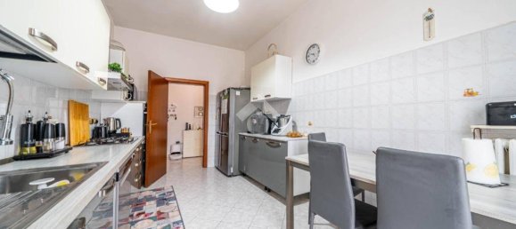 2 chambres Appartement à Reggio Emilia, Italy No. 349769 3