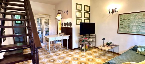 6-Zimmer Haus in Massa, Italy, Nr. 177380 11