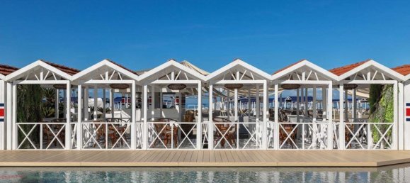 6-Zimmer Haus in Massa, Italy, Nr. 177380 25