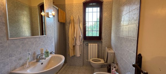 6-Zimmer Haus in Massa, Italy, Nr. 177380 14