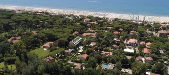 6-Zimmer Haus in Massa, Italy, Nr. 177380 22