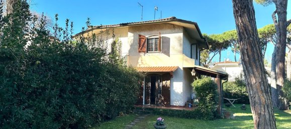 6-Zimmer Haus in Massa, Italy, Nr. 177380 2