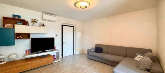 3 bedrooms Apartment in Florence, Italy No. 344858 4