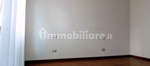 Apartamento de 3 dormitorios en Lucca, Italy No. 370678 16