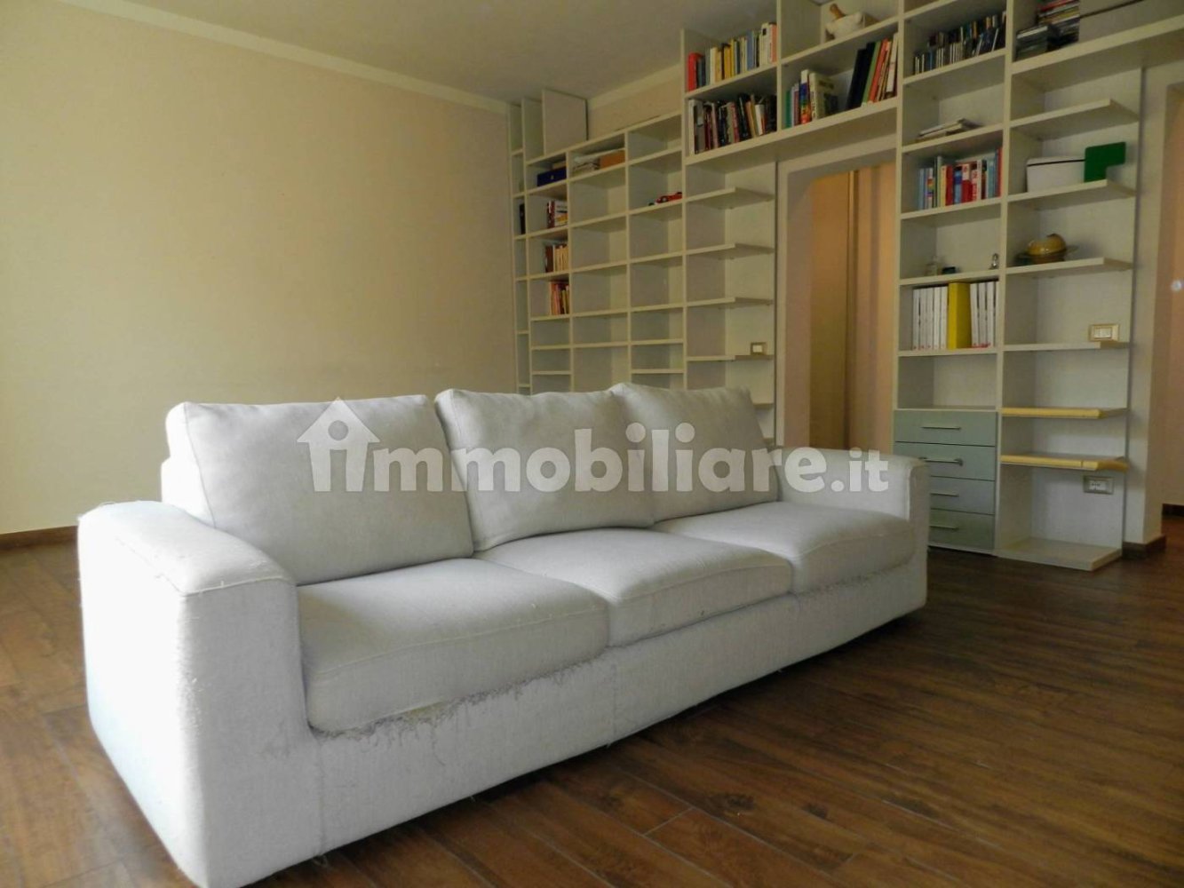 Apartamento de 3 dormitorios en Lucca, Italy No. 370678