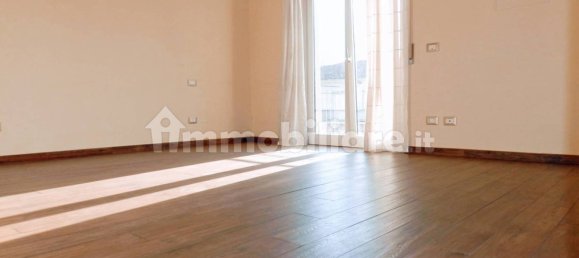 Apartamento de 3 dormitorios en Lucca, Italy No. 370678 28