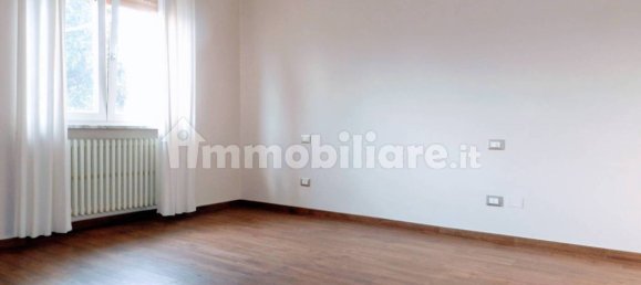 Apartamento de 3 dormitorios en Lucca, Italy No. 370678 24