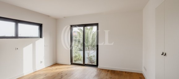 5 bedrooms Villa in Cascais, Portugal No. 236329 12