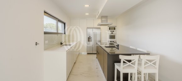 5 bedrooms Villa in Cascais, Portugal No. 236329 7