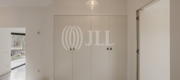 5 bedrooms Villa in Cascais, Portugal No. 236329 11