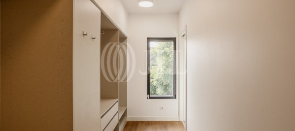 5 bedrooms Villa in Cascais, Portugal No. 236329 17