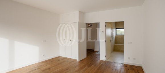 5 bedrooms Villa in Cascais, Portugal No. 236329 20