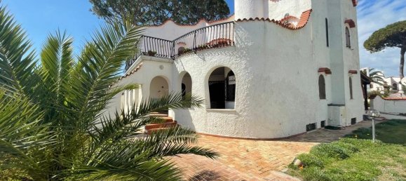 5 bedrooms Villa in Terracina, Italy No. 53519 39