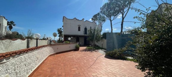 5 bedrooms Villa in Terracina, Italy No. 53519 38