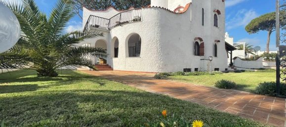 5 bedrooms Villa in Terracina, Italy No. 53519 6