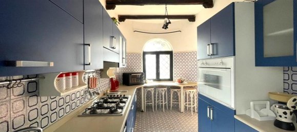 5 bedrooms Villa in Terracina, Italy No. 53519 30