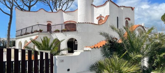 5 bedrooms Villa in Terracina, Italy No. 53519 5