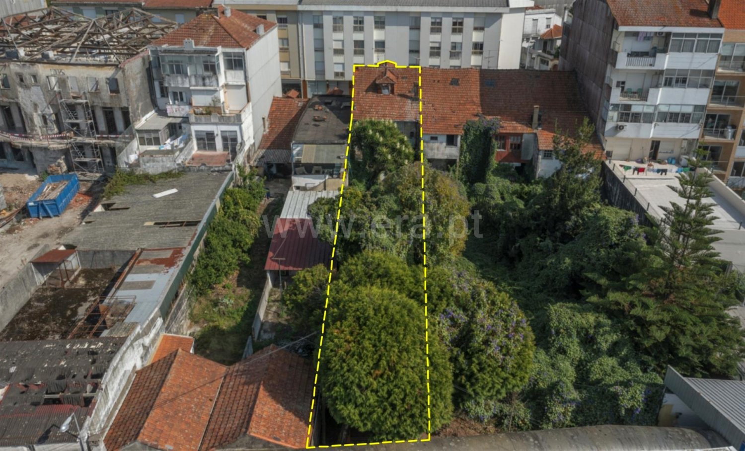 730m² Building in Porto, Portugal No. 138422