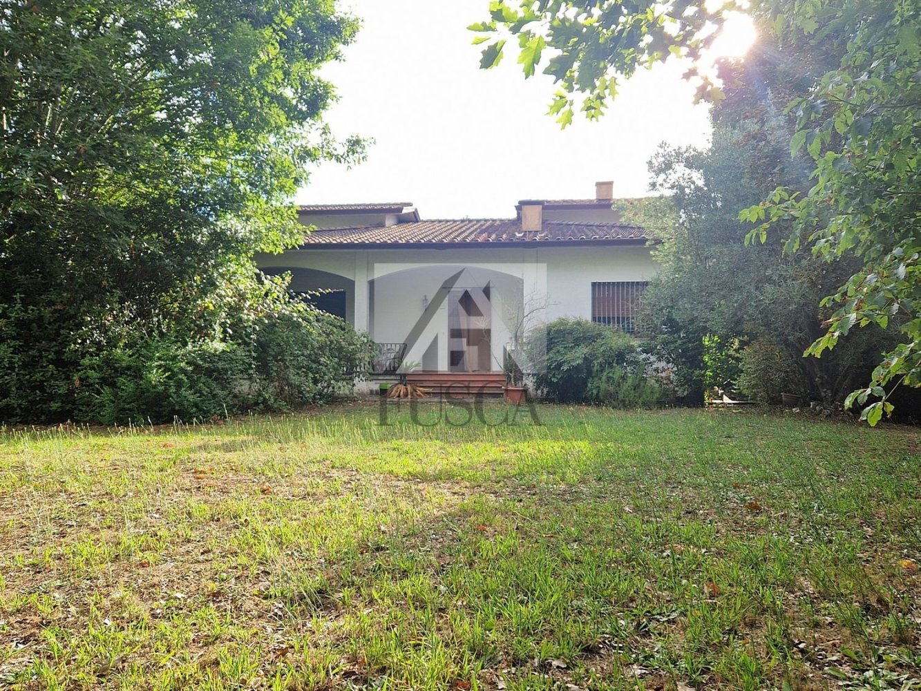 9 bedrooms Villa in Lucca, Italy No. 311006